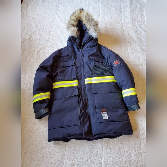Men's ActionWest Arctic Survival Coat - Picture 2 of 9